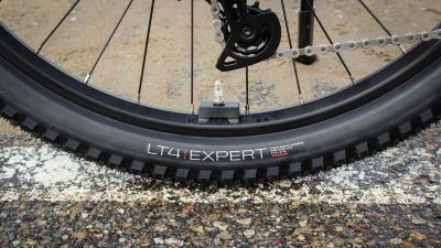 Diamant Zing Trip Core LS M Samtschwarz Metallic 400Wh Produktbild 12