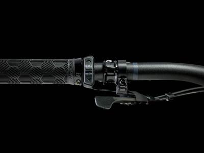 Trek FUEL EXe 8 GX AXS EU M Rage Red to Deep Dark Blue Produktbild 16